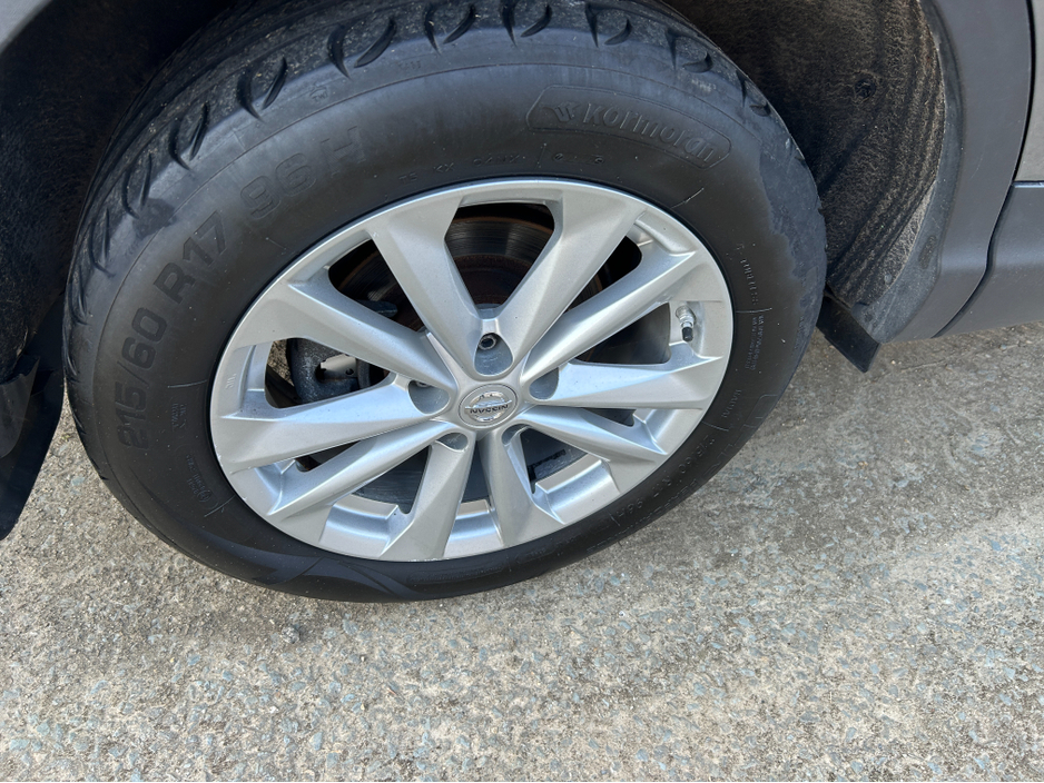 2016 Nissan Qashqai - image 7