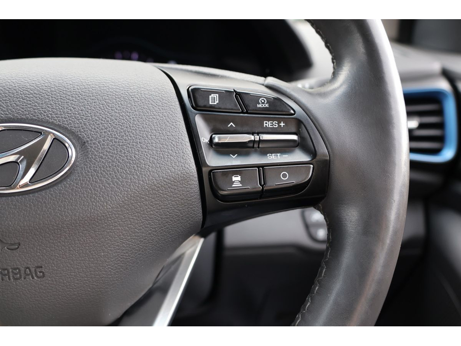 2017 Hyundai Ioniq - image 10