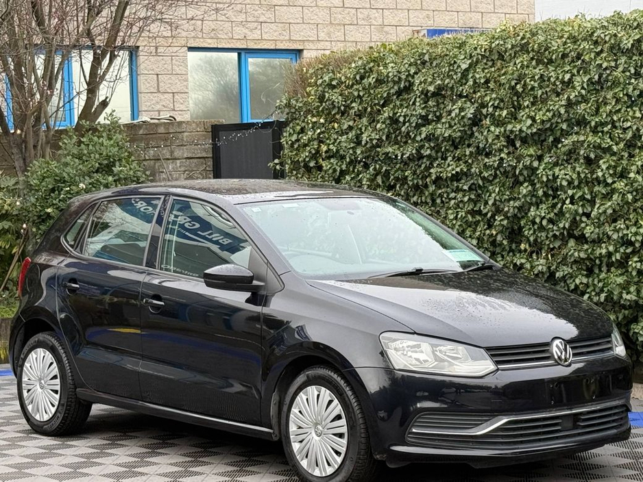 2014 Volkswagen Polo COMFORTLINE 1.2 TSI // FULL SERVICE HISTORY // REVERSE CAMERA // AIR CONDITIONING €10,900