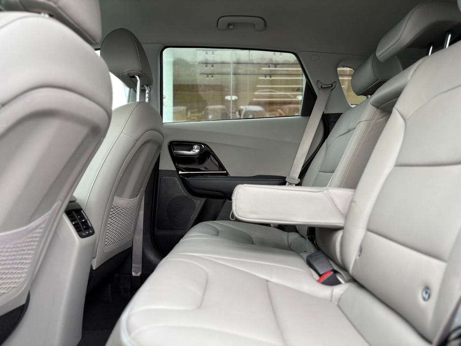 2020 Kia Niro Plug in hybrid €21,995