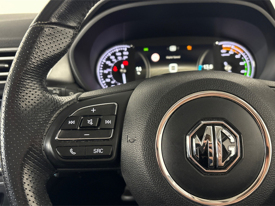 2022 MG 5 EXCLUSIVE**HEATED LEATHER SEATS**SEMI DIGITAL DASH**TOUCHSCREEN INFOTAINMENT**APPLE CAR PLAY**MULTIFUNCTIONAL STEERING WHEEL**CRUISE CONTROL**REVERSE CAMERA**PARKING SENSORS**KEYLESS START**ISOFIX** €18,995