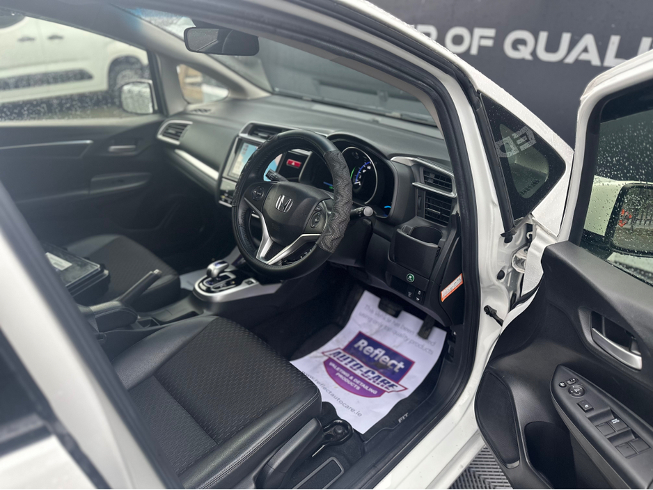 2015 Honda Fit Hybrid €10,950