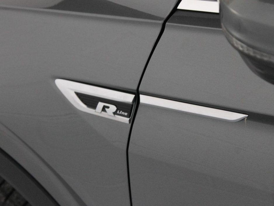 2020 Volkswagen Tiguan - image 31