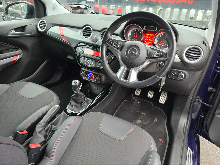 2017 Opel Adam - image 14