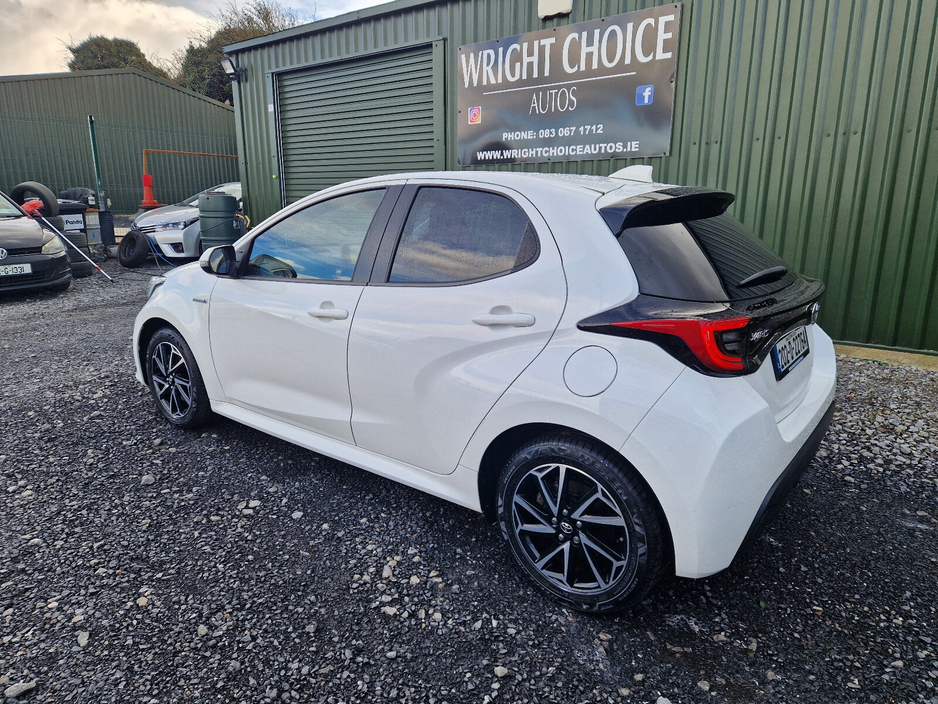 2020 Toyota Yaris - image 8