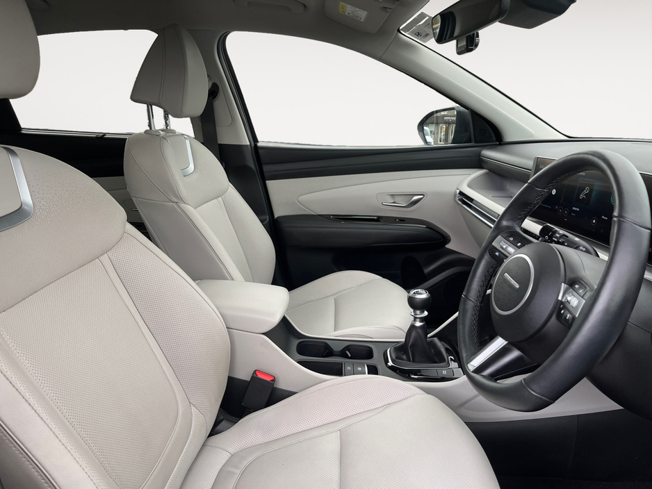 2025 Hyundai Tucson - image 10