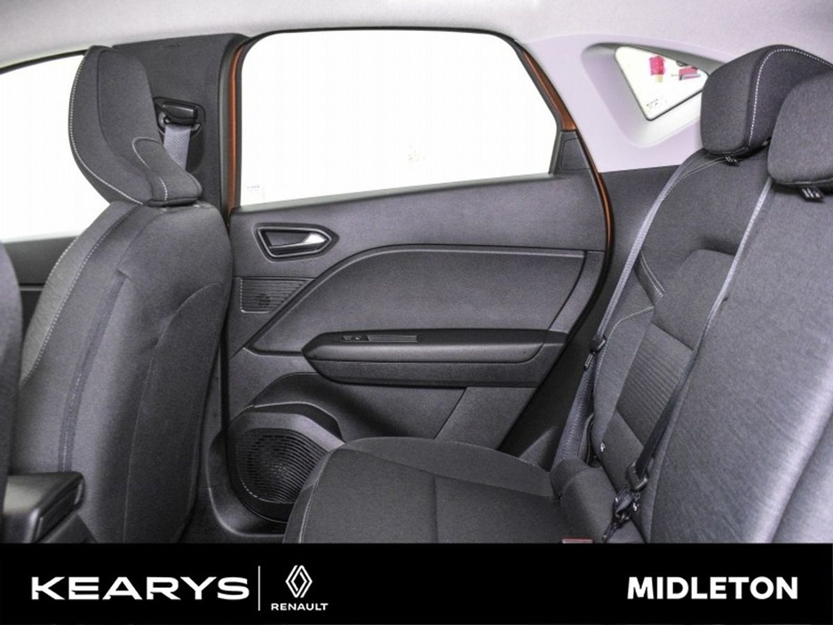 2020 Renault Captur TCe 100 Iconic. Low Kms €16,990