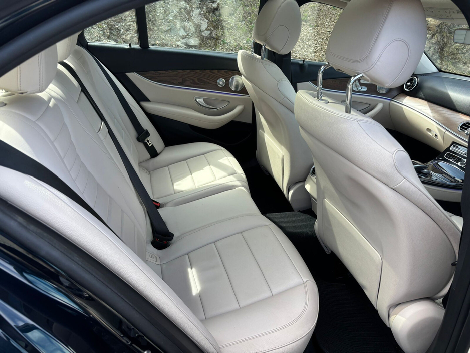 2016 Mercedes-Benz E Class - image 15