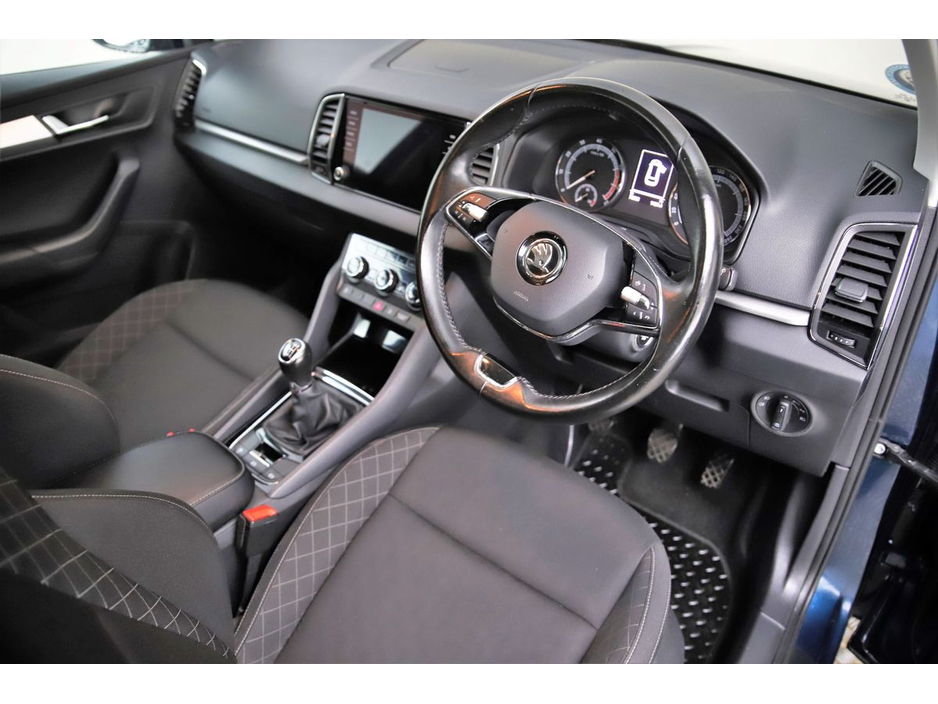 2021 Skoda Karoq - image 13