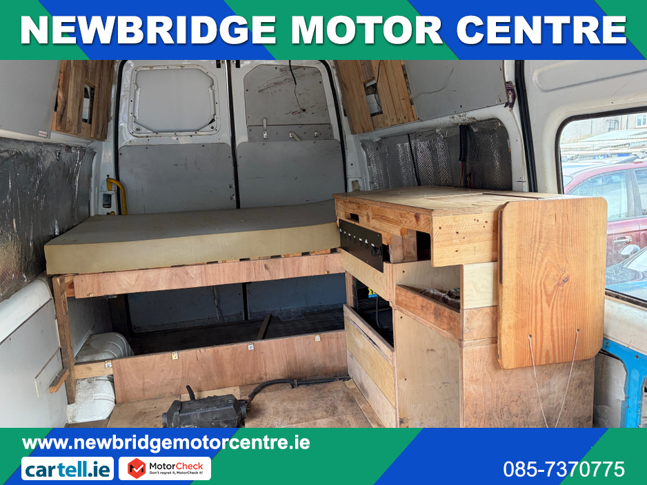 2013 Ford Transit - image 8