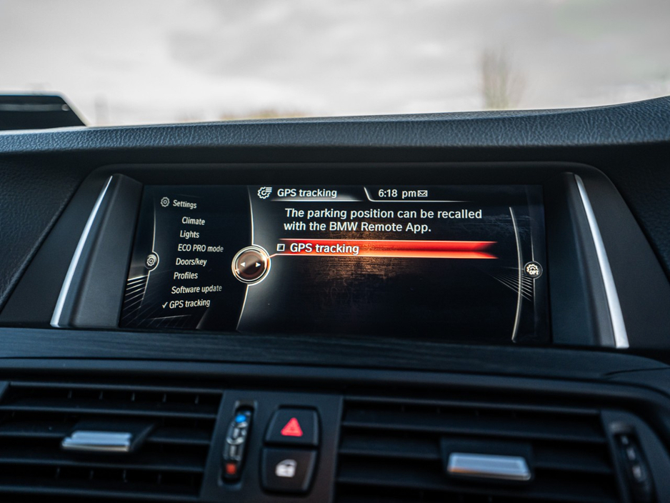 2015 BMW 5 Series - image 29