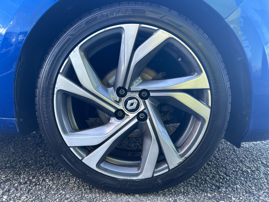 2022 Renault Clio - image 5