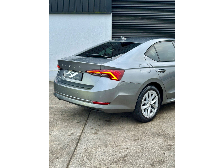 2024 Skoda Octavia OCTAVIA AMB 2.0TDI 115HP €30,995