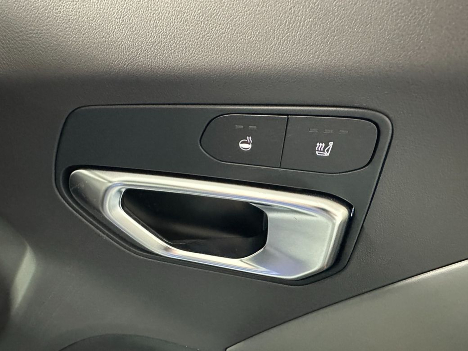 2026 Kia K4 - image 21