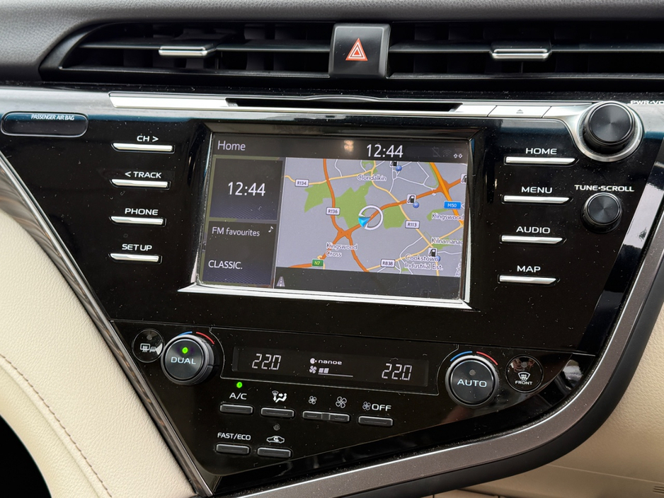 2021 Toyota Camry - image 27