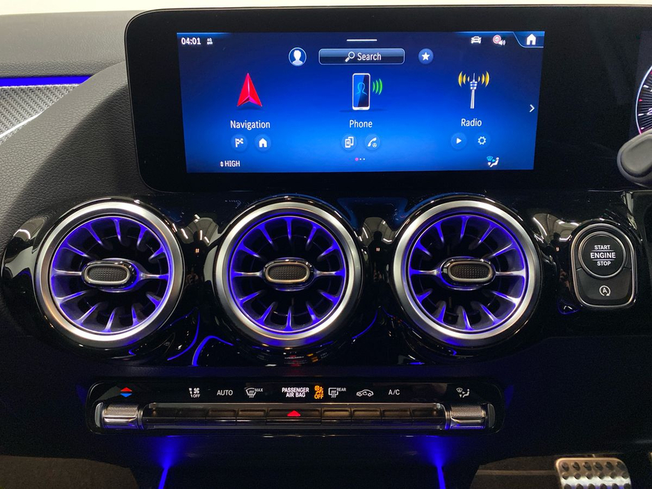 2025 Mercedes-Benz GLA Class - image 11