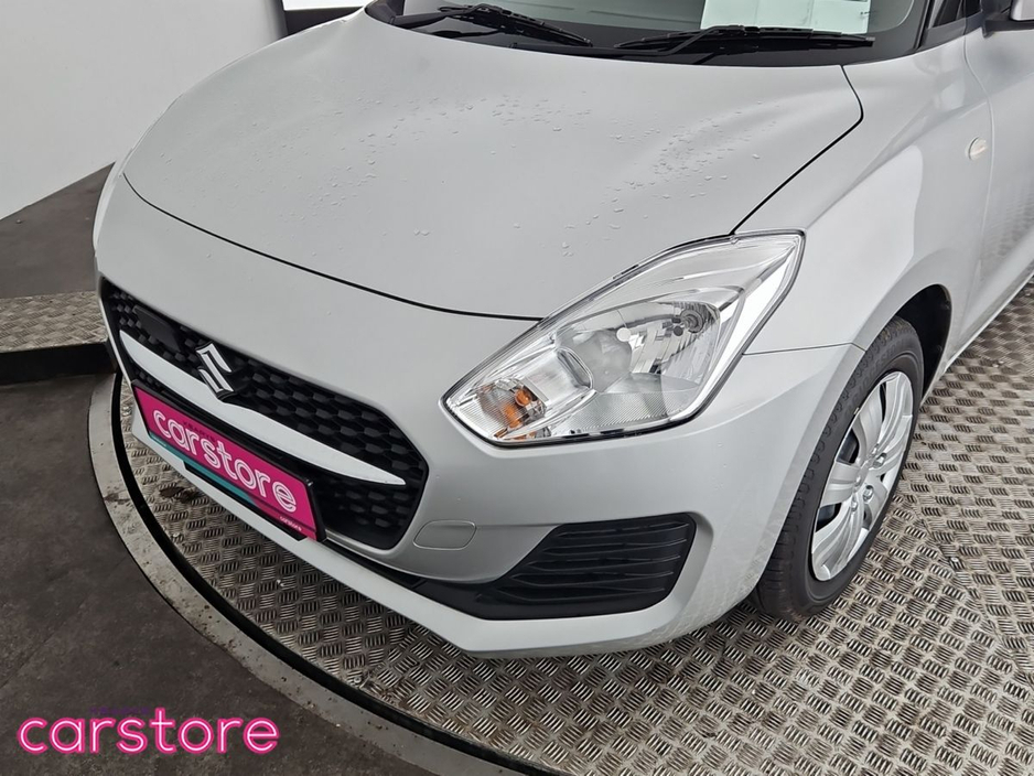 2023 Suzuki Swift - image 17