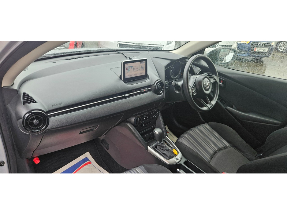 2017 Mazda Mazda2 - image 23