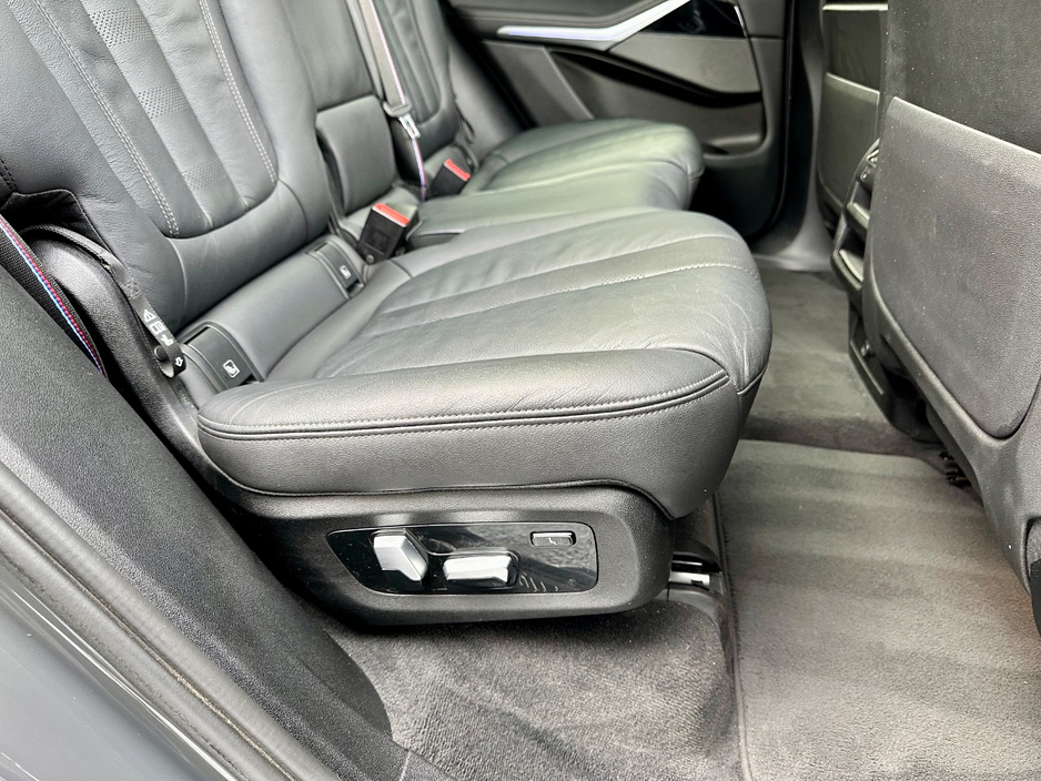 2021 BMW X5 - image 18
