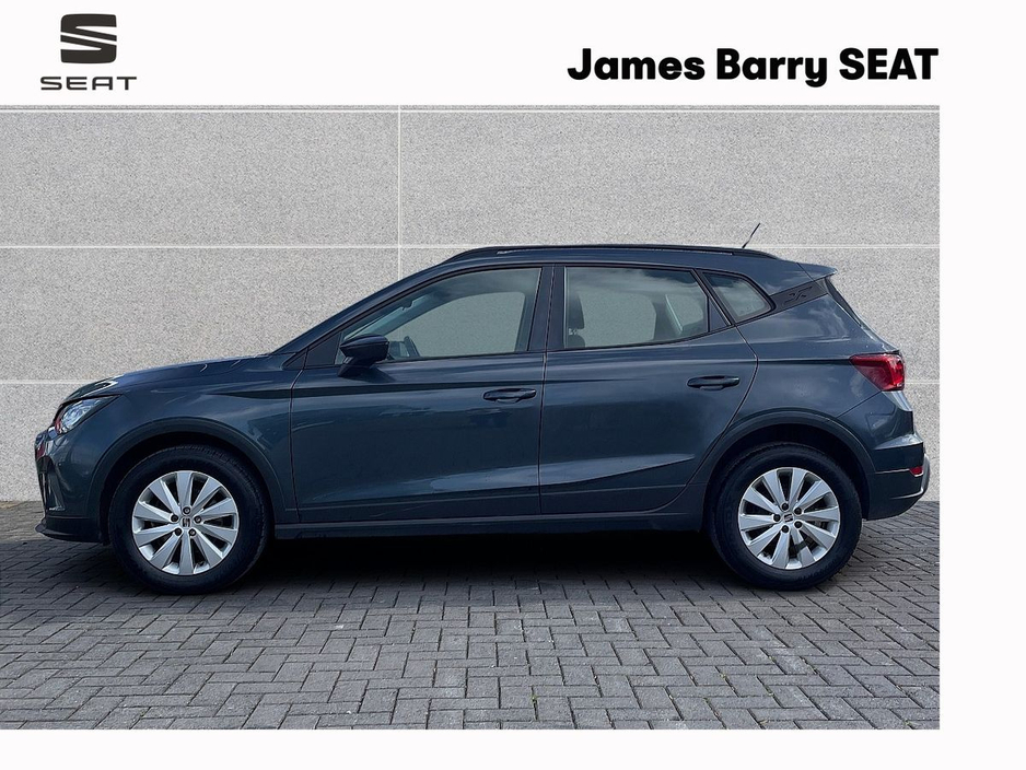 2023 SEAT Arona - image 3