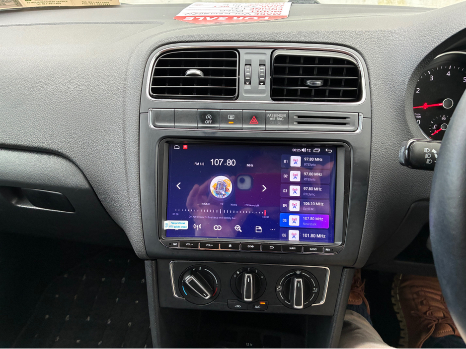 2014 Volkswagen Polo - image 19