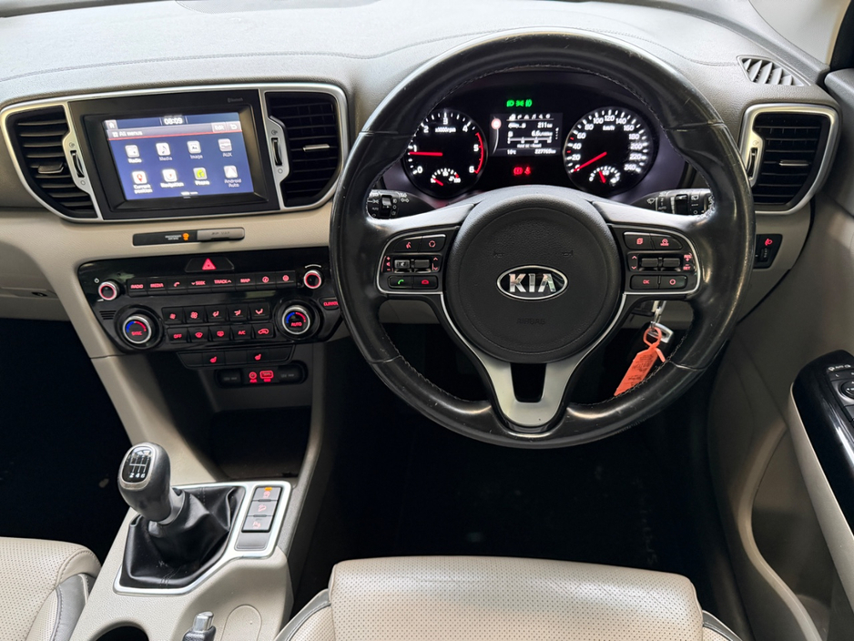 2018 Kia Sportage - image 17