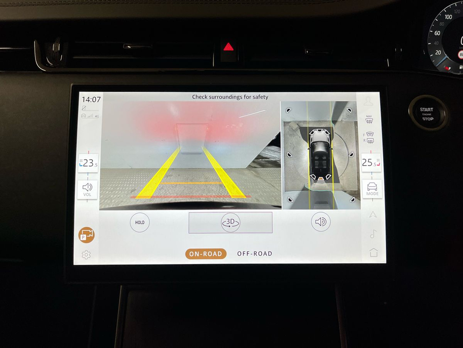 2025 Land Rover Range Rover Evoque Autobiography P300 AWD PHEV - HUGE SPEC - Reversing Camera - Panoramic Sunroof - Sat Nav - Climate Control - Electric Heated/Ventilated Memory Seats - Keyless Start - Apple CarPlay/Android Auto