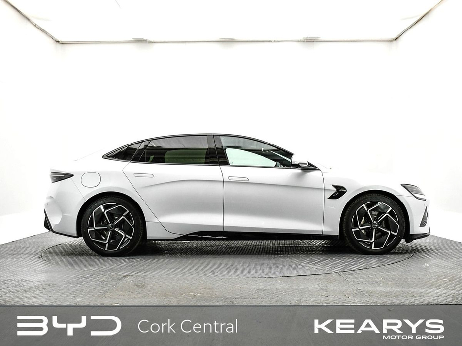 2026 BYD Seal - image 8