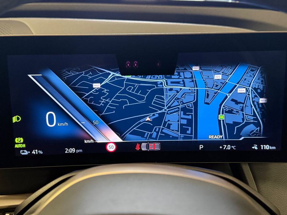 2023 BMW iX - image 19