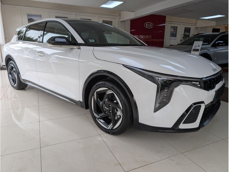 2026 Kia K4 - image 4