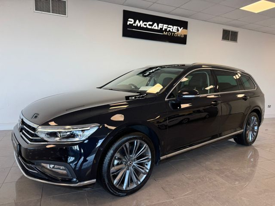 2022 Volkswagen Passat 2.0 TDI 150HP Elegance DSG €29,995