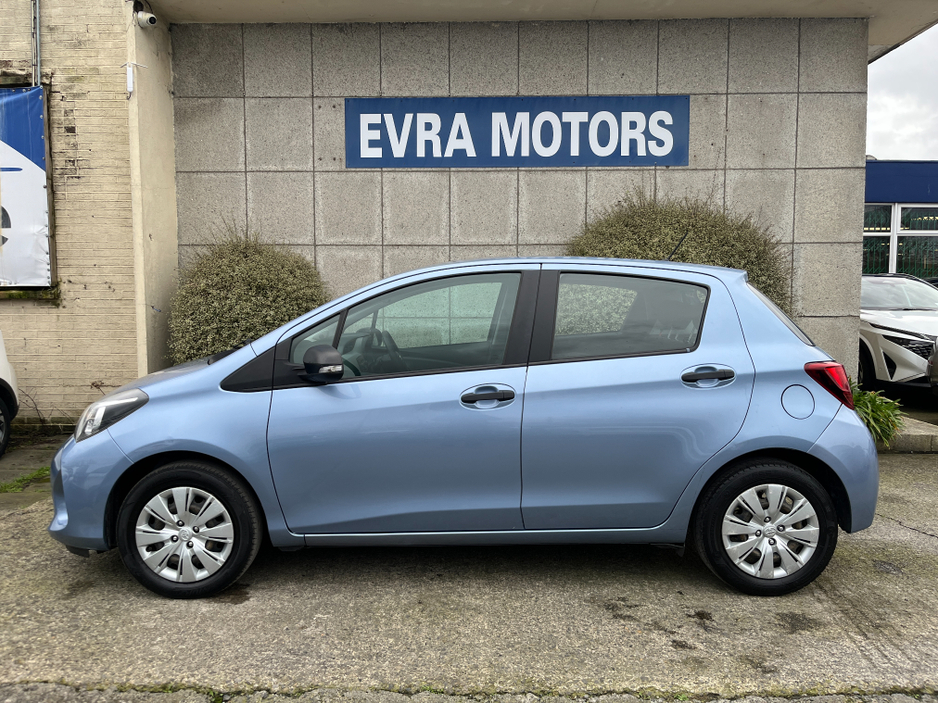 2015 Toyota Yaris TERRA 1.0 PETROL €8,950