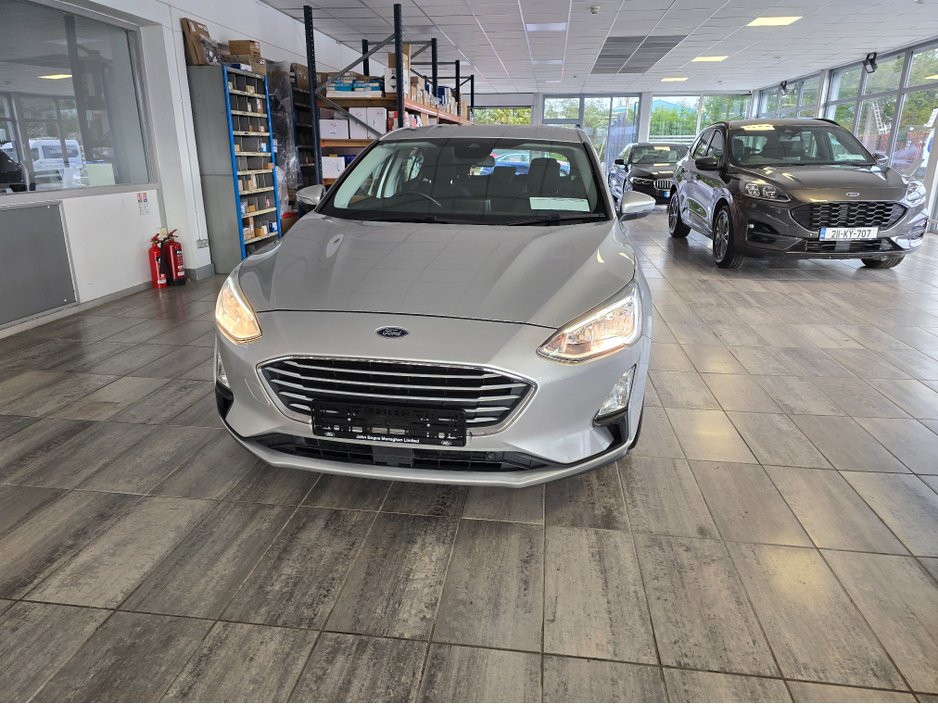 2019 Ford Focus - image 3