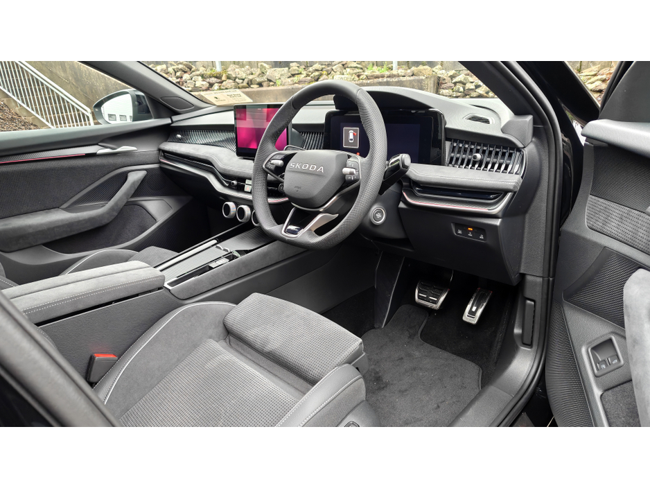 2026 Skoda Superb COMBI SPORTLINE 2.0TDI 150HP DSG- NEW CAR DELIVERY MILEAGE-FULL FACTORY WARRANTY- NO WAITING BUY NOW- LAVISH EQUIPMENT LIST- STRIKING CAR €58,950