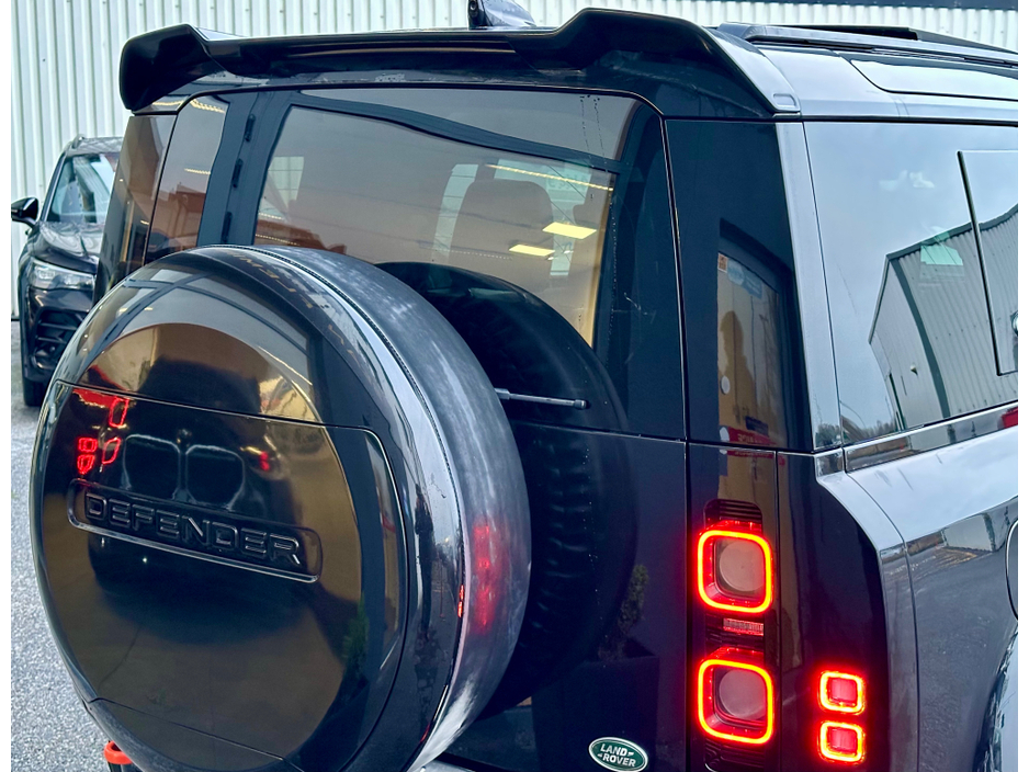 2023 Land Rover Defender ++HIGH SPEC++ 110 2.0 P400E X 404PS