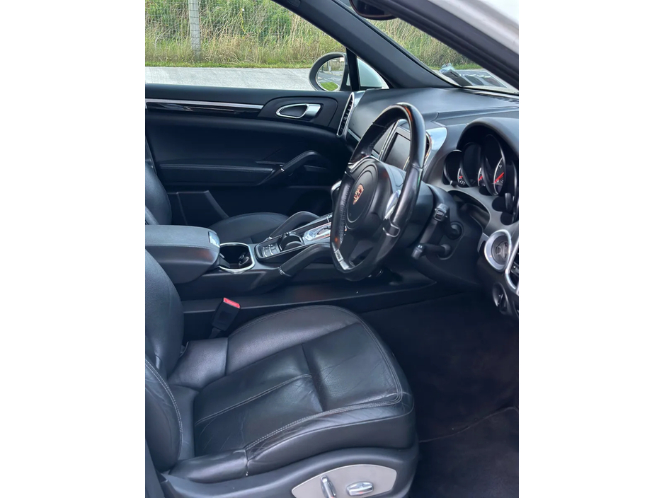 2012 Porsche Cayenne 3.0 V6 5DR 2ST €21,995
