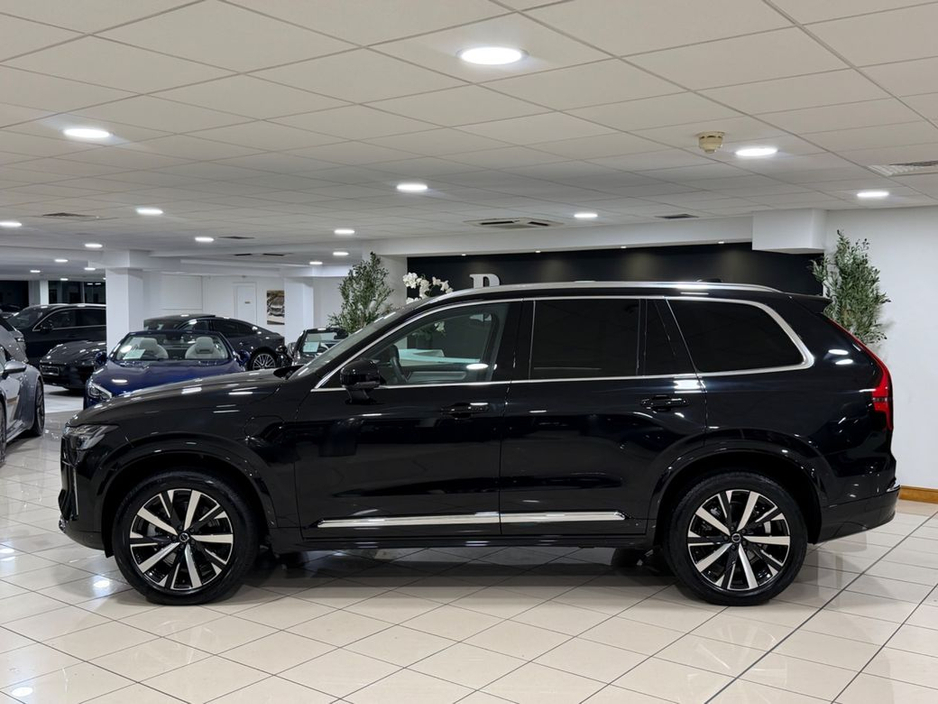 2025 Volvo XC90 - image 6