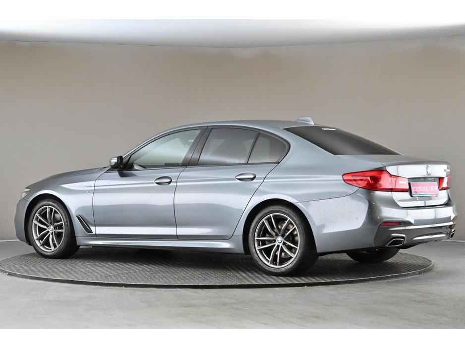 2018 BMW 5 Series - image 5