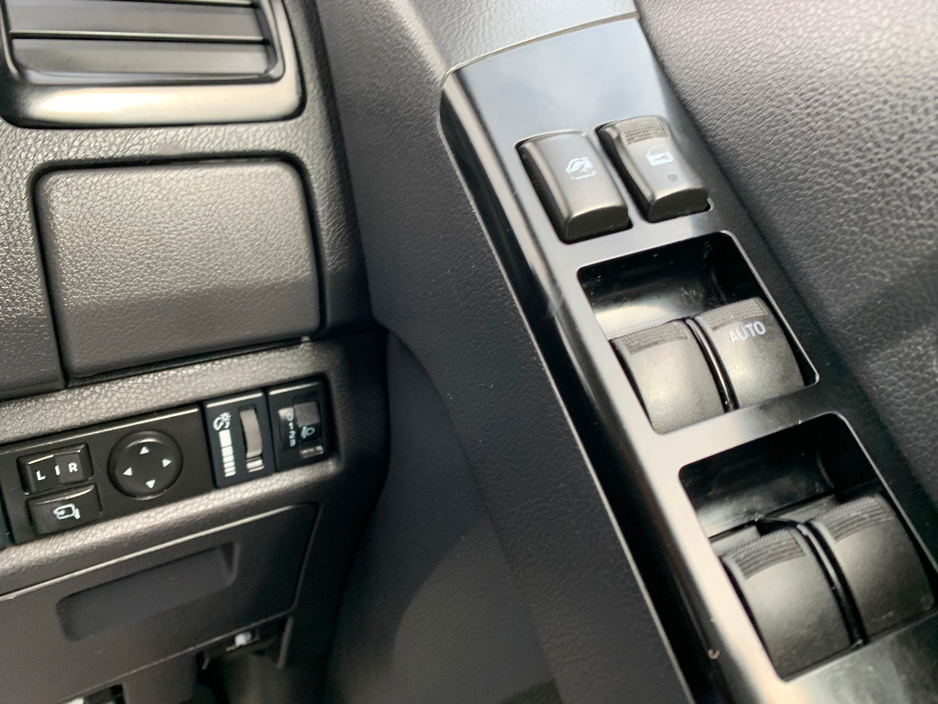 2019 Isuzu D-MAX - image 27