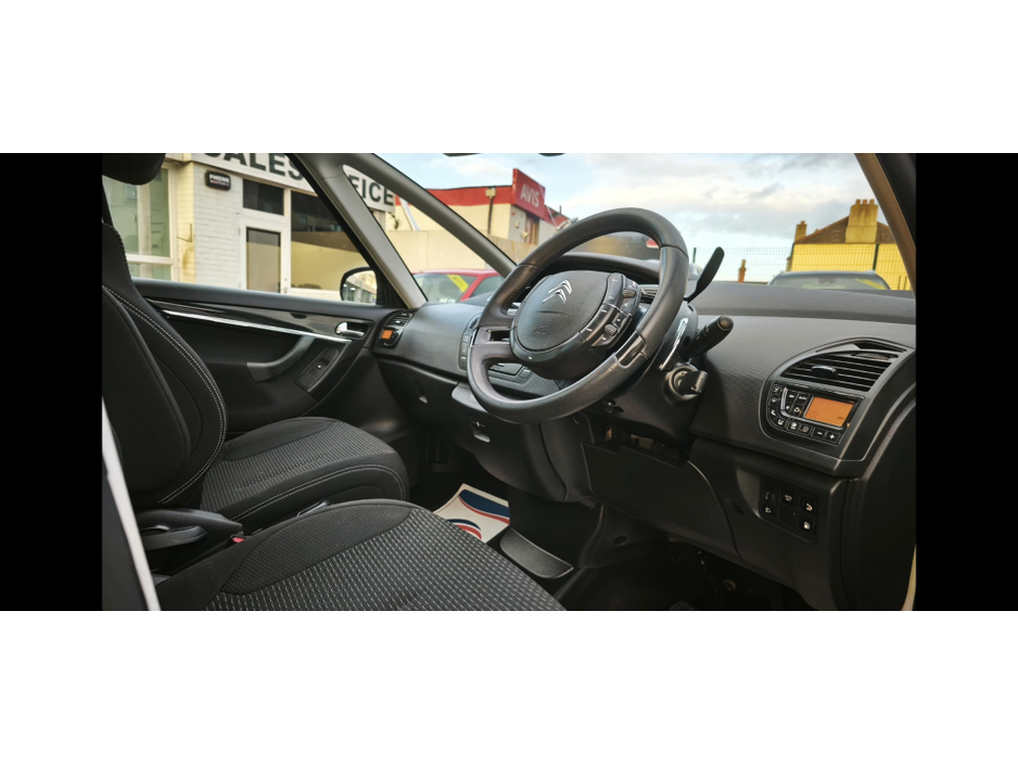 2013 Citroen Grand C4 Picasso - image 10