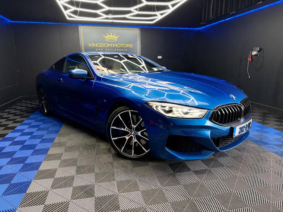 2020 BMW 8 Series - image 2