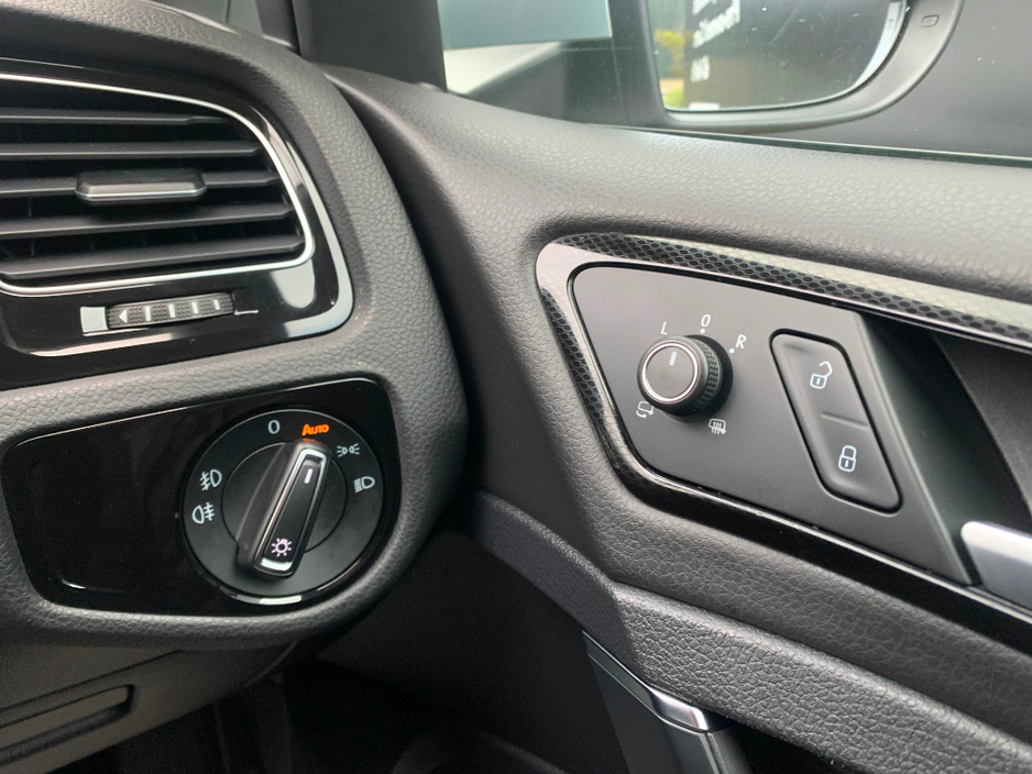 2014 Volkswagen Golf 1.4 TSI 150 BHP HIGHLINE DSG 5DR // LOW MILEAGE // GREAT CONDITION // REVERSE CAMERA, CRUISE AND PRIVACY GLASS // €10,950