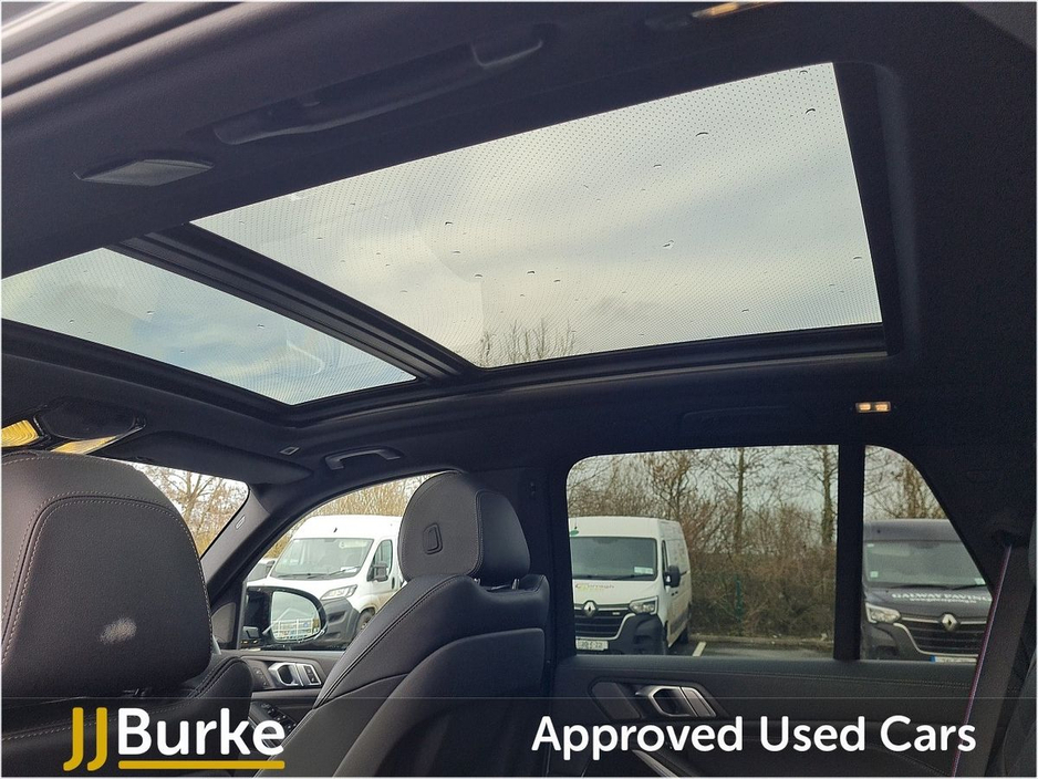 2025 BMW X5 - image 19