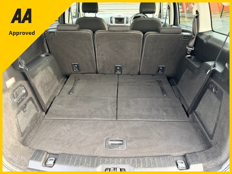 2019 Ford Galaxy - image 31