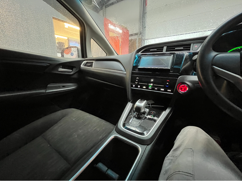 2022 Honda Shuttle €17950 2022 HONDA SHUTTLE HYBRID SENSING 2.0 AUTOMATIC / CRUISE CONTROL / REVERSE CAMERA / ELECTRIC SEATS / AUTOMATIC DOORS €17,950