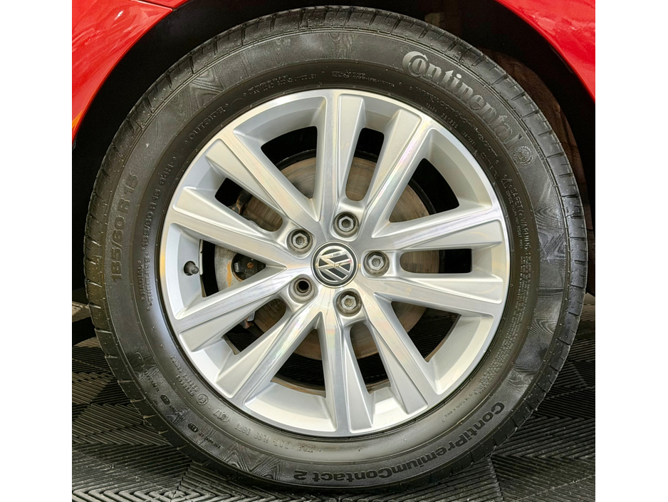 2017 Volkswagen Polo - image 19