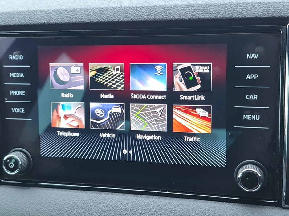 2019 Skoda Karoq - image 27