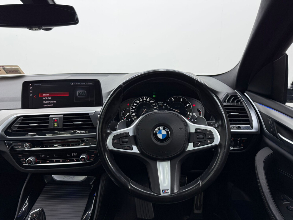 2018 BMW X4 - image 10