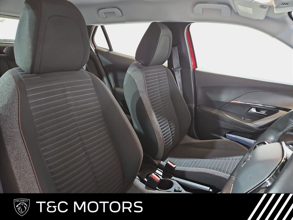 2021 Peugeot 2008 - image 17