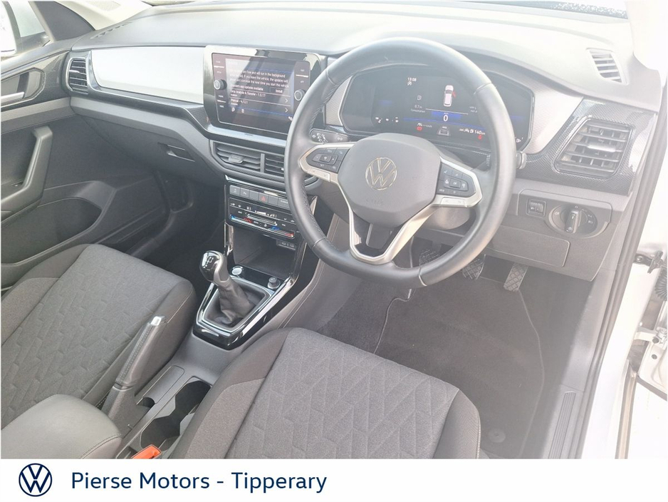 2025 Volkswagen T-Cross - image 2